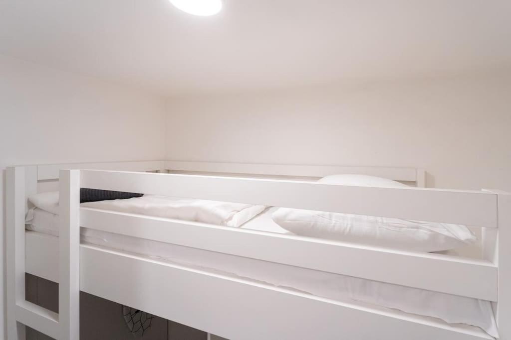 Parkside Harmony Apartment - Брно Экстерьер фото