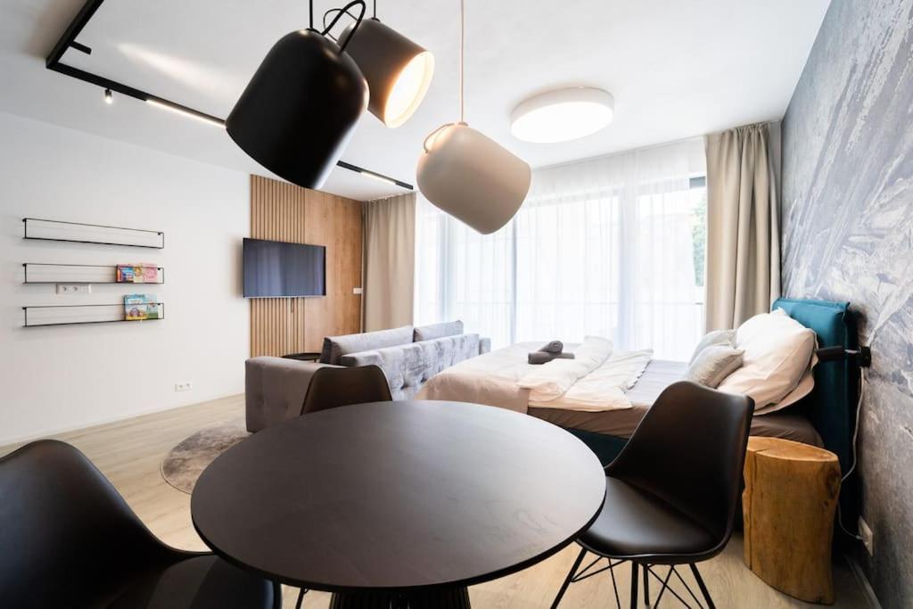 Parkside Harmony Apartment - Брно Экстерьер фото