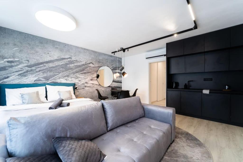 Parkside Harmony Apartment - Брно Экстерьер фото